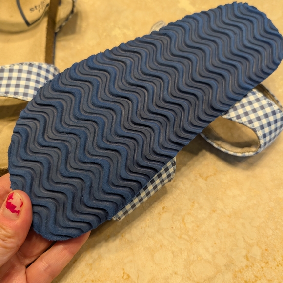 Stride Rite Blue Gingham Kids Sandals - Picture 2 of 3